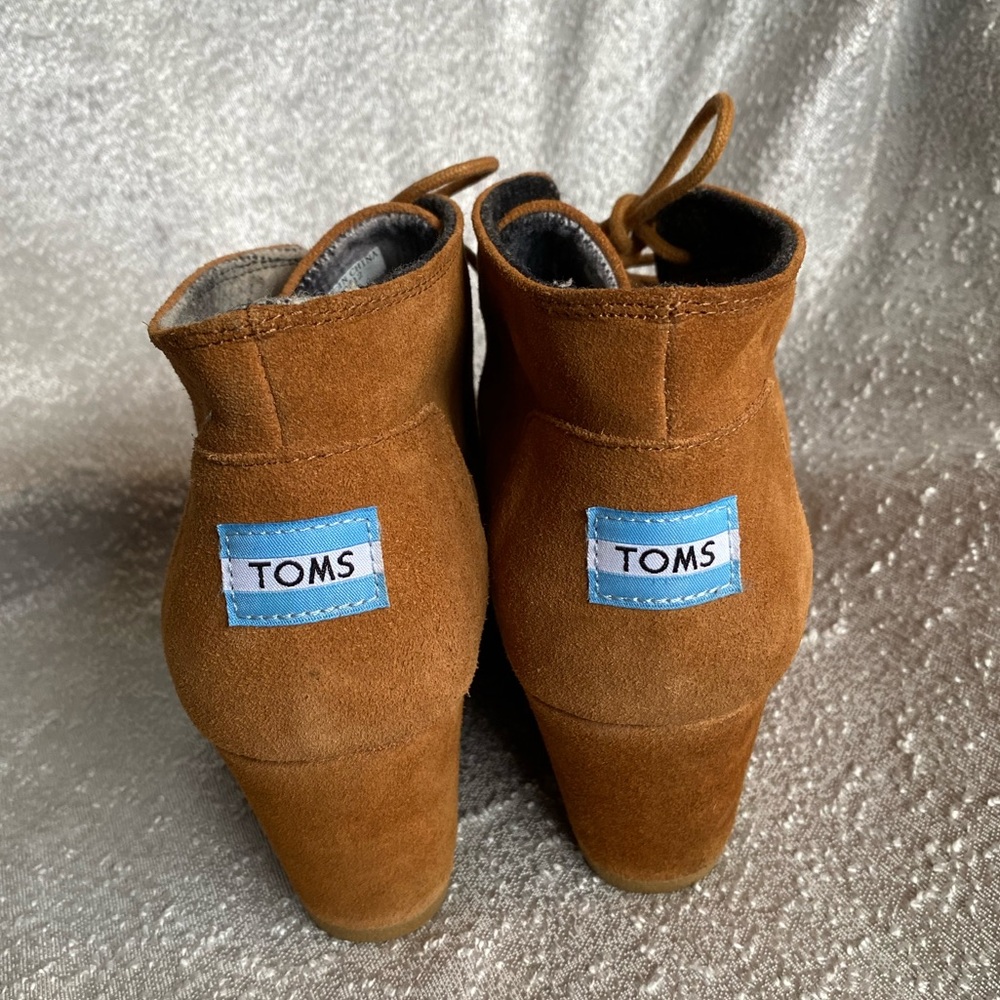 TOMS Desert‎ Booties with 3" Wedge Tan Lace up Suede Size 10W - Picture 4 of 12